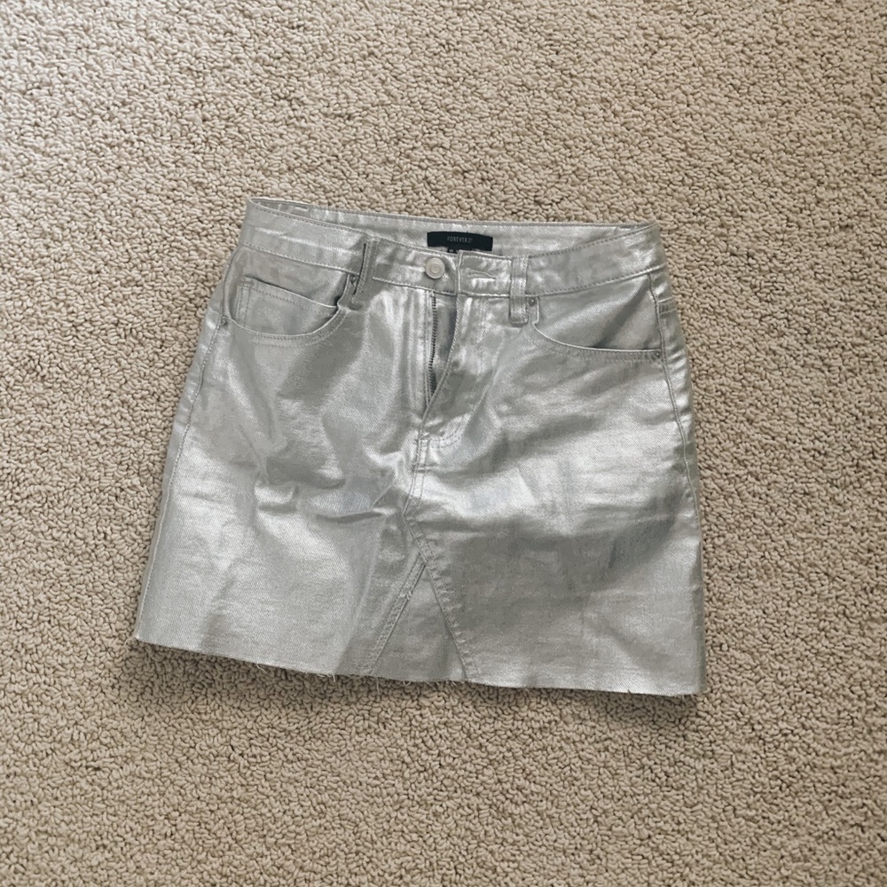 ☆ Forever21 Metallic Skirt ☆